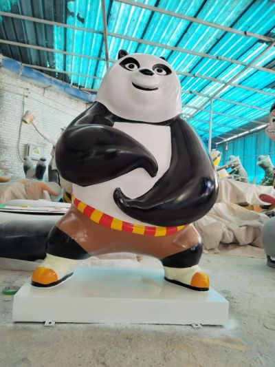 打太極的功夫熊貓雕塑